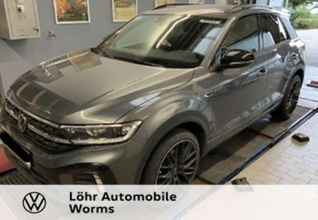 Photo 1 : Volkswagen T-roc 2023 Petrol