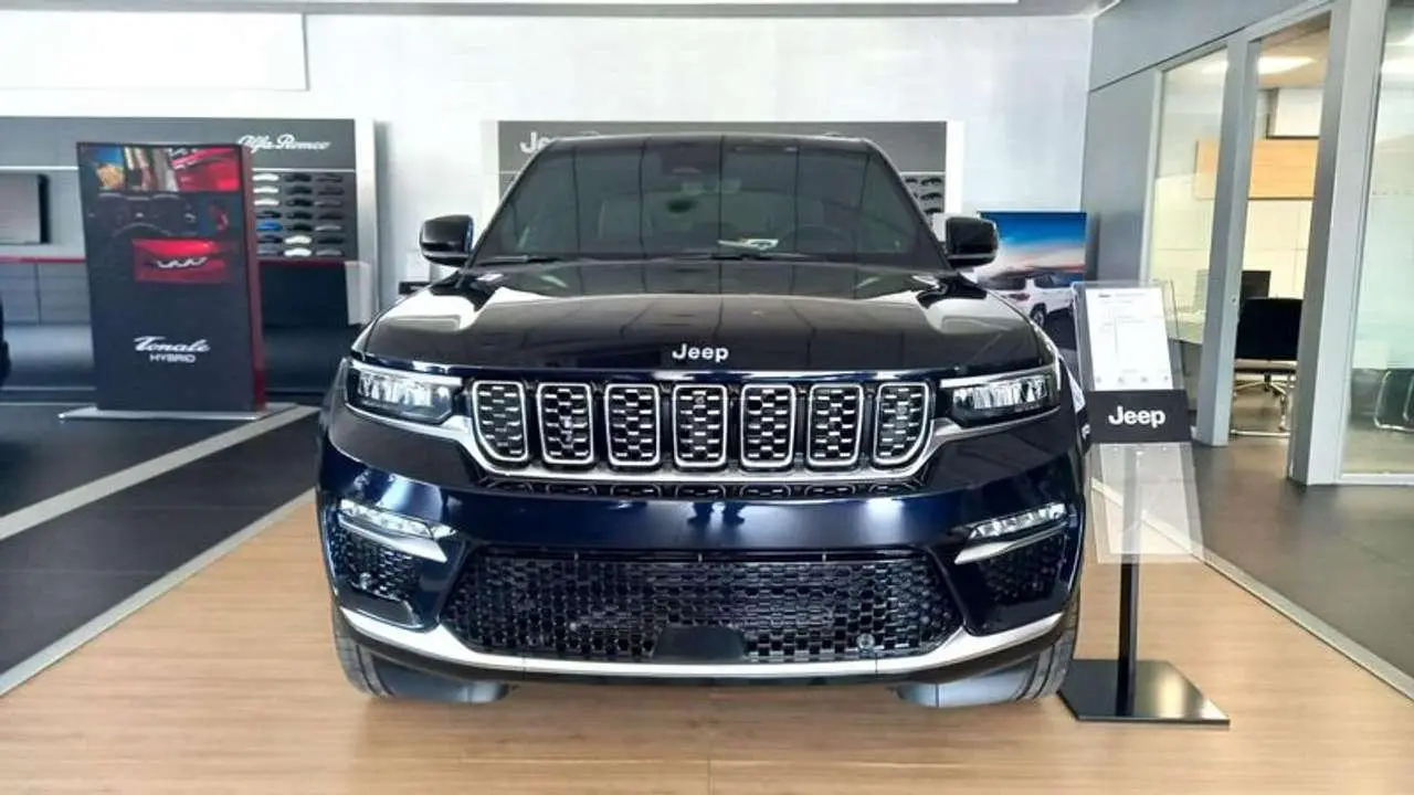 Photo 1 : Jeep Grand Cherokee 2024 Hybrid