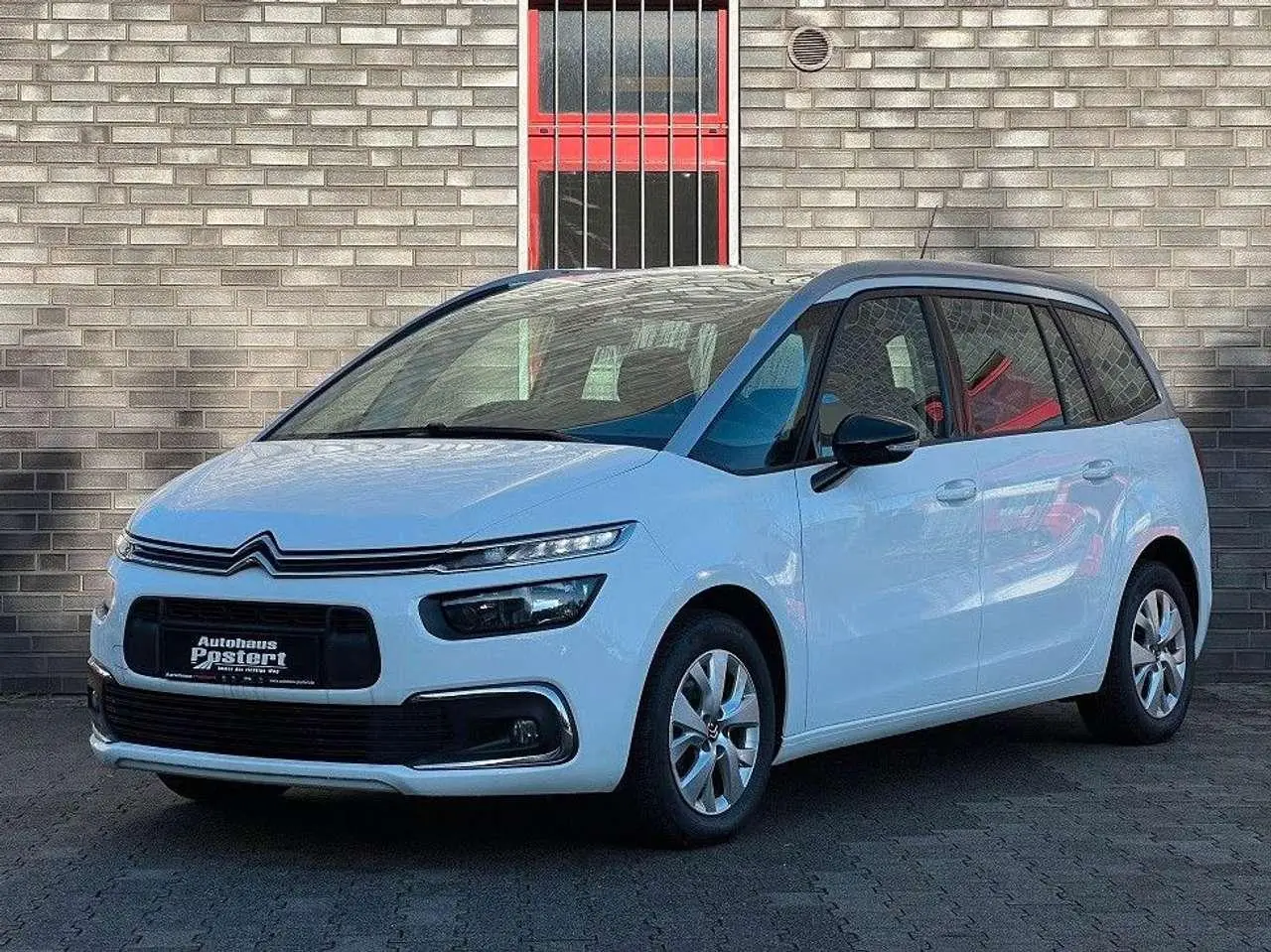 Photo 1 : Citroen C4 2022 Essence