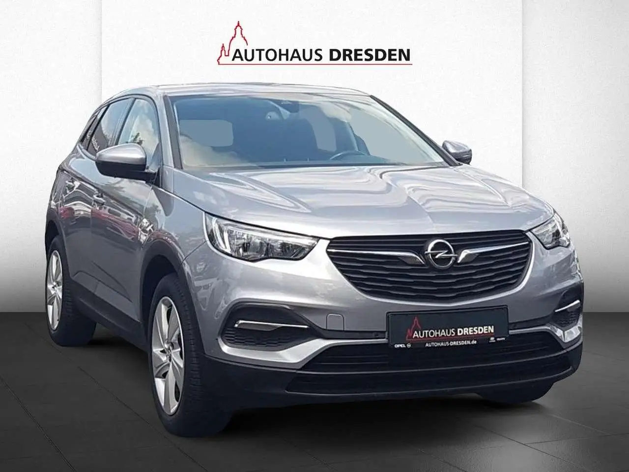 Photo 1 : Opel Grandland 2019 Essence