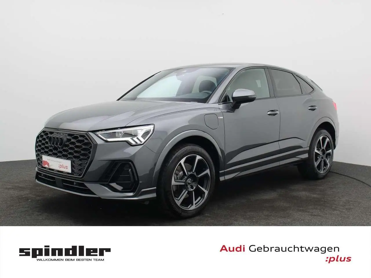 Photo 1 : Audi Q3 2023 Hybride