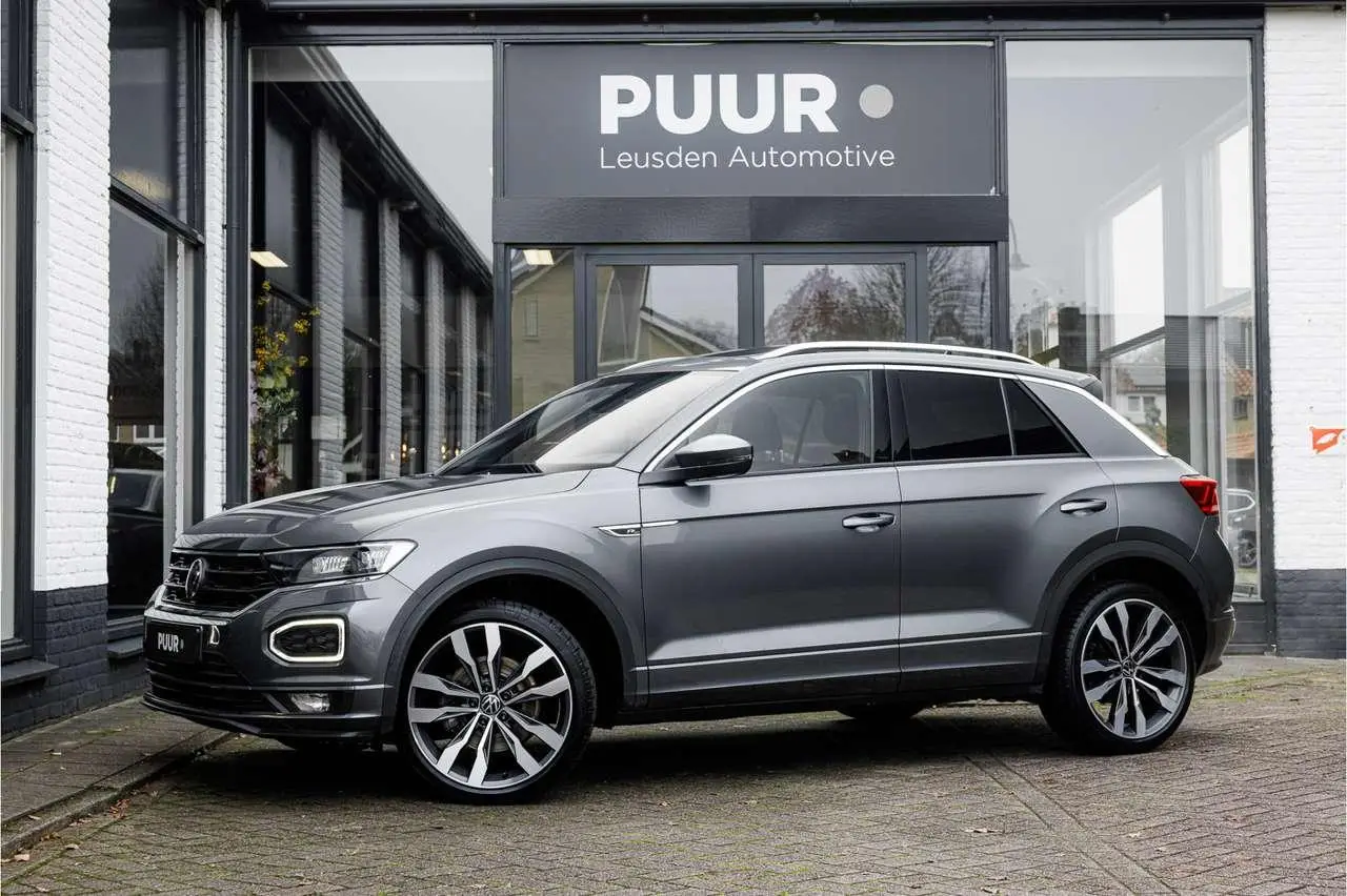 Photo 1 : Volkswagen T-roc 2021 Petrol