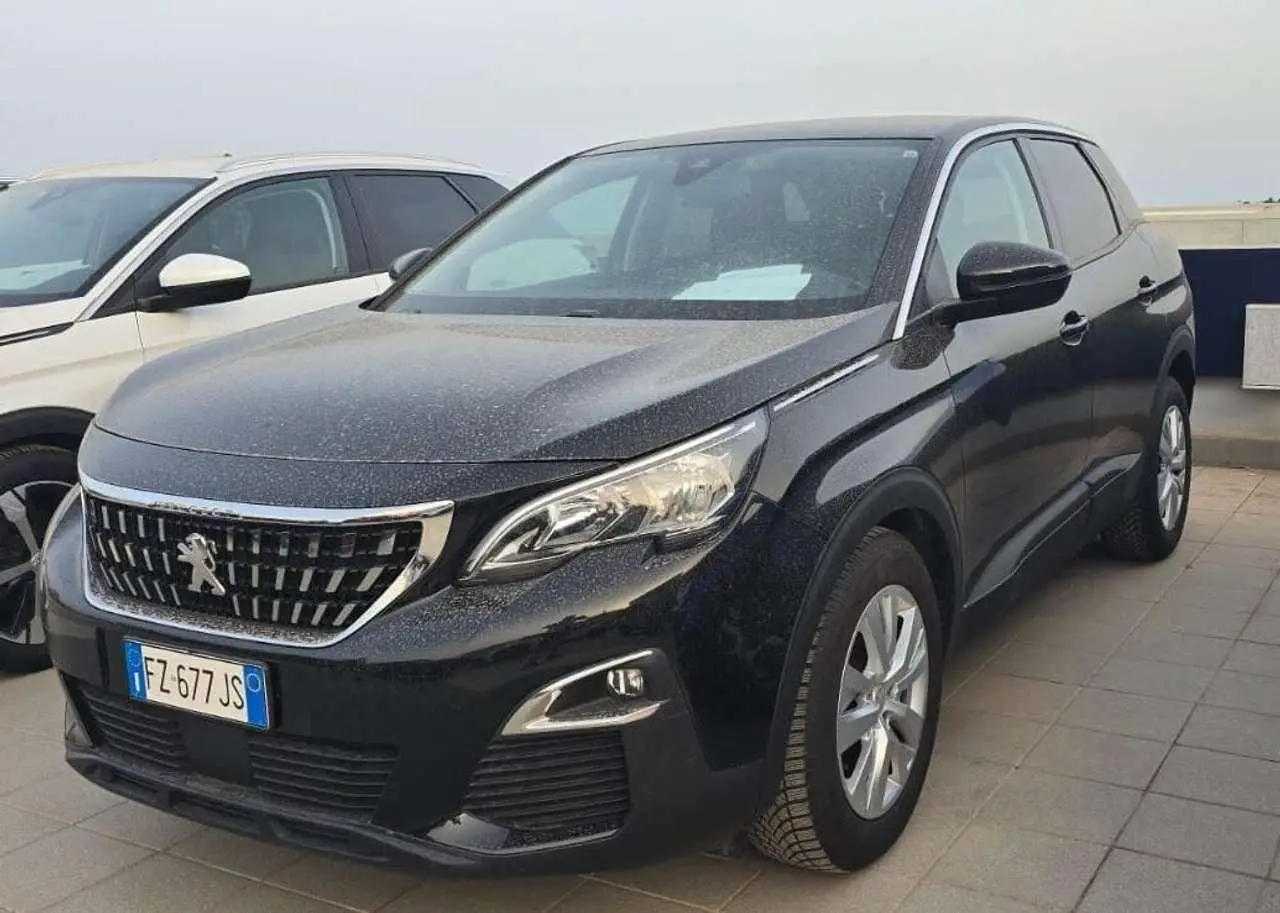 Photo 1 : Peugeot 3008 2020 Essence