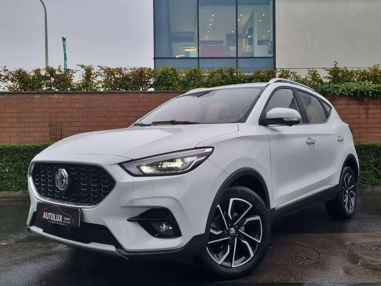 Photo 1 : Mg Zs 2022 Essence