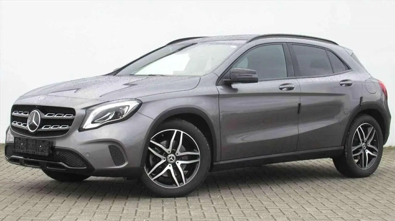 Photo 1 : Mercedes-benz Classe Gla 2018 Petrol