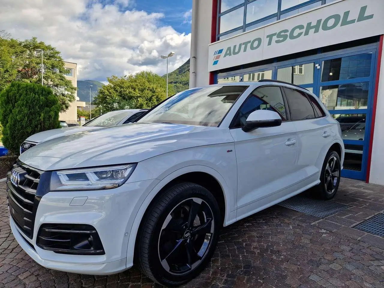 Photo 1 : Audi Q5 2018 Diesel