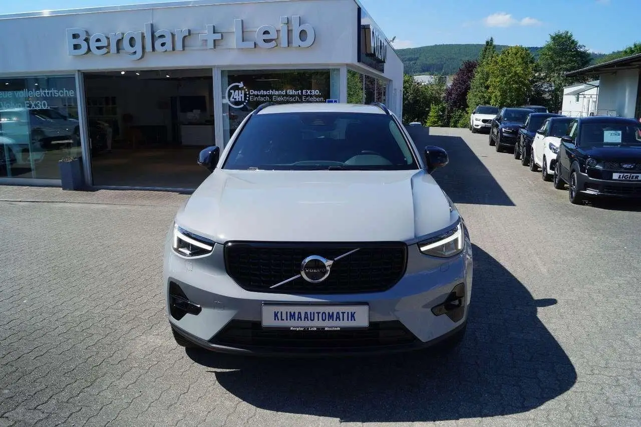 Photo 1 : Volvo Xc40 2023 Hybrid