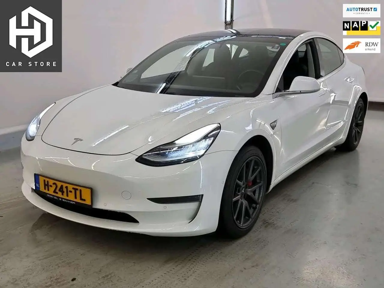 Photo 1 : Tesla Model 3 2019 Electric