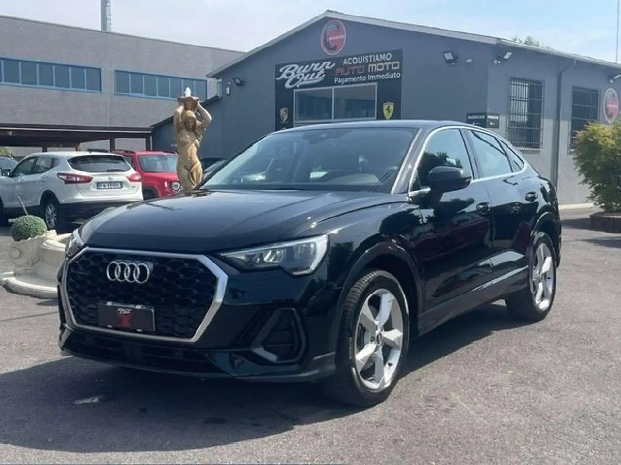 Photo 1 : Audi Q3 2021 Petrol