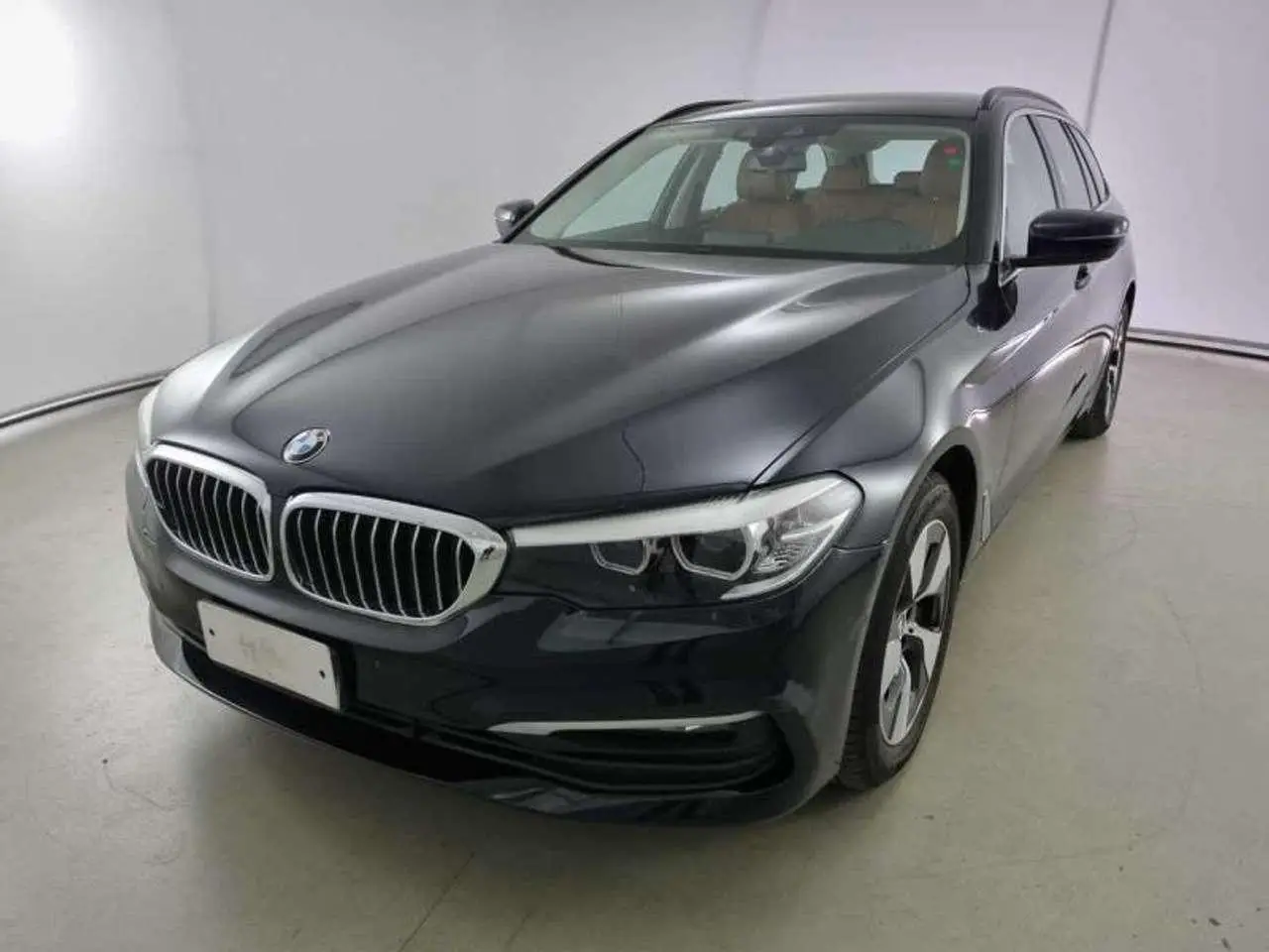 Photo 1 : Bmw Serie 5 2019 Essence