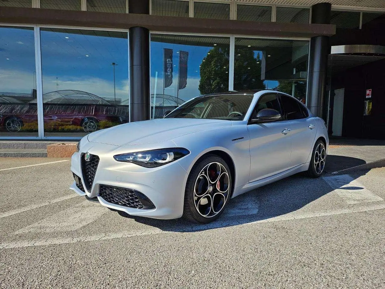 Photo 1 : Alfa Romeo Giulia 2024 Diesel