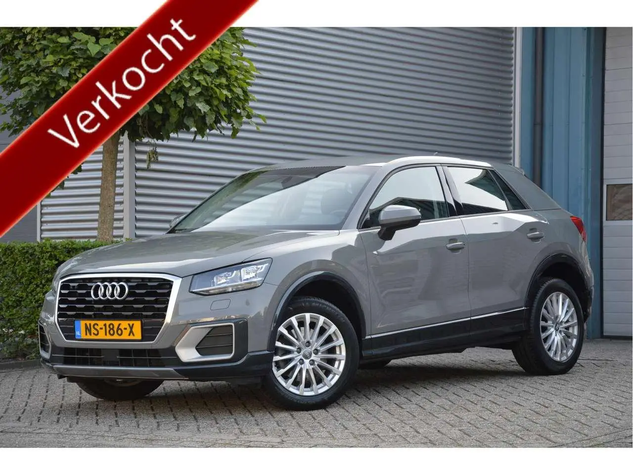 Photo 1 : Audi Q2 2017 Petrol