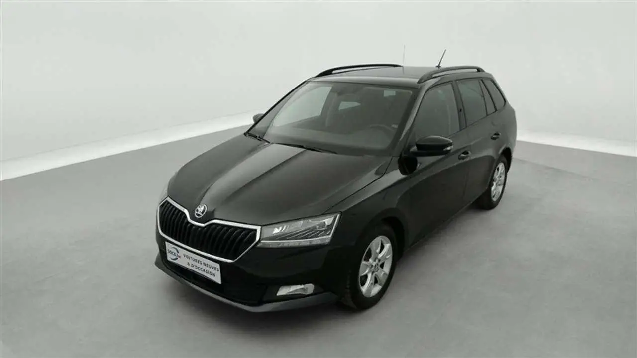 Photo 1 : Skoda Fabia 2021 Essence