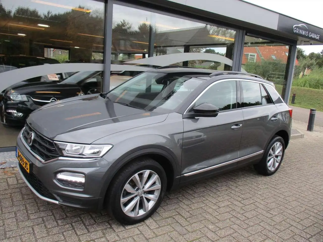 Photo 1 : Volkswagen T-roc 2018 Petrol