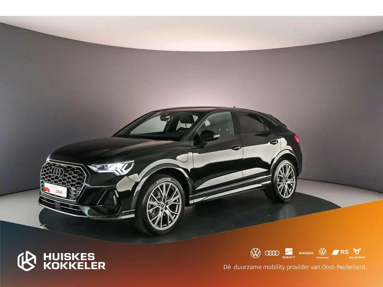 Photo 1 : Audi Q3 2024 Hybride