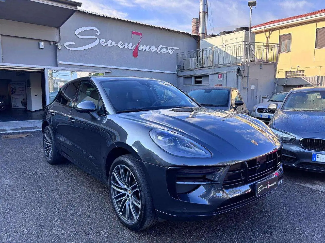 Photo 1 : Porsche Macan 2019 Petrol