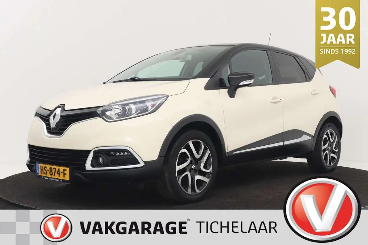 Photo 1 : Renault Captur 2016 Petrol