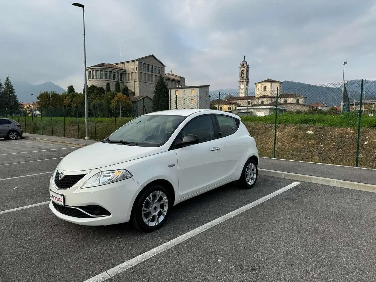 Photo 1 : Lancia Ypsilon 2016 Essence