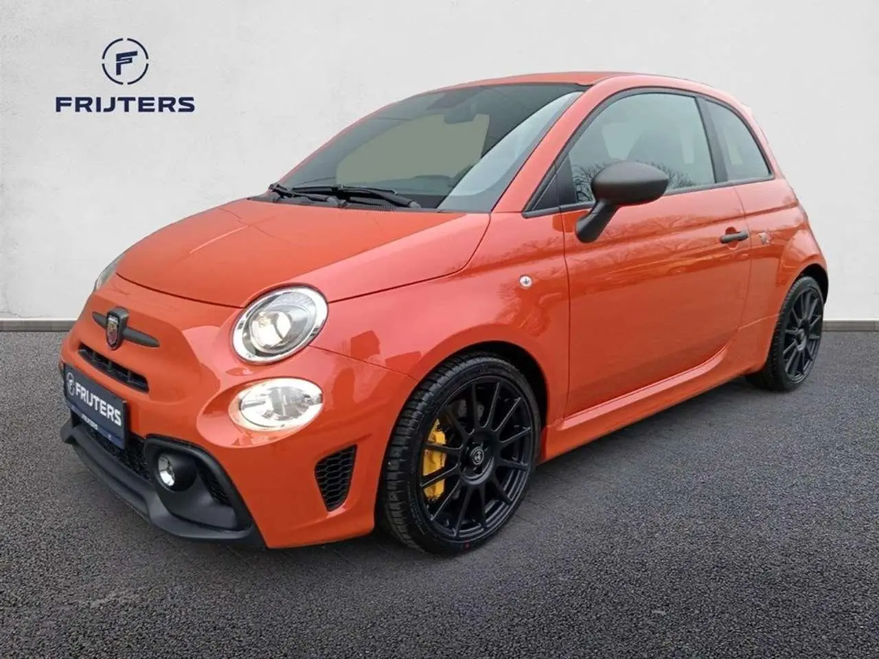 Photo 1 : Abarth 695 2023 Petrol