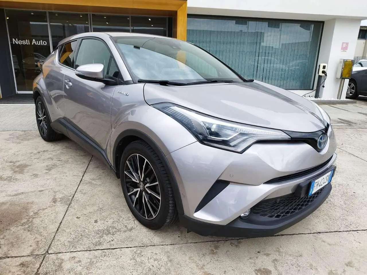 Photo 1 : Toyota C-hr 2017 Hybride