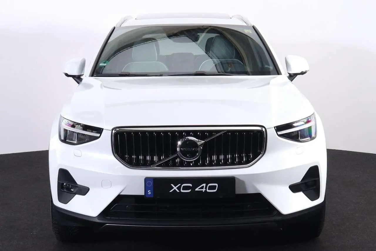 Photo 1 : Volvo Xc40 2022 Hybride