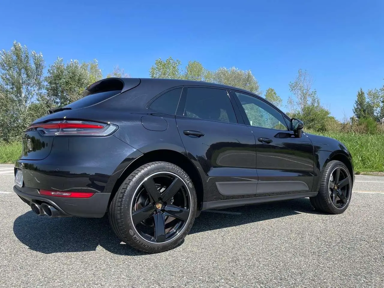 Photo 1 : Porsche Macan 2021 Essence