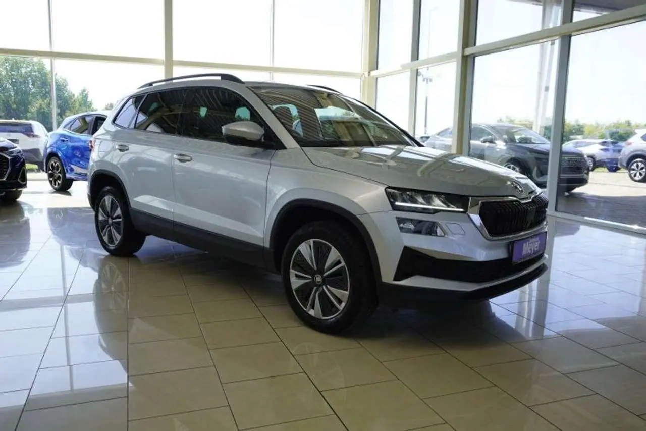 Photo 1 : Skoda Karoq 2023 Petrol