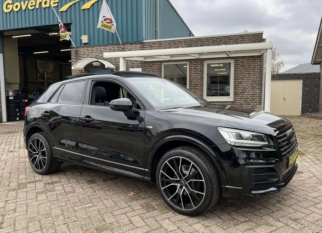 Photo 1 : Audi Q2 2018 Petrol