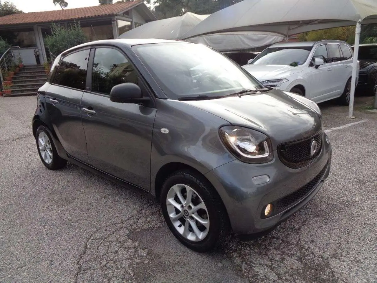 Photo 1 : Smart Forfour 2017 Essence