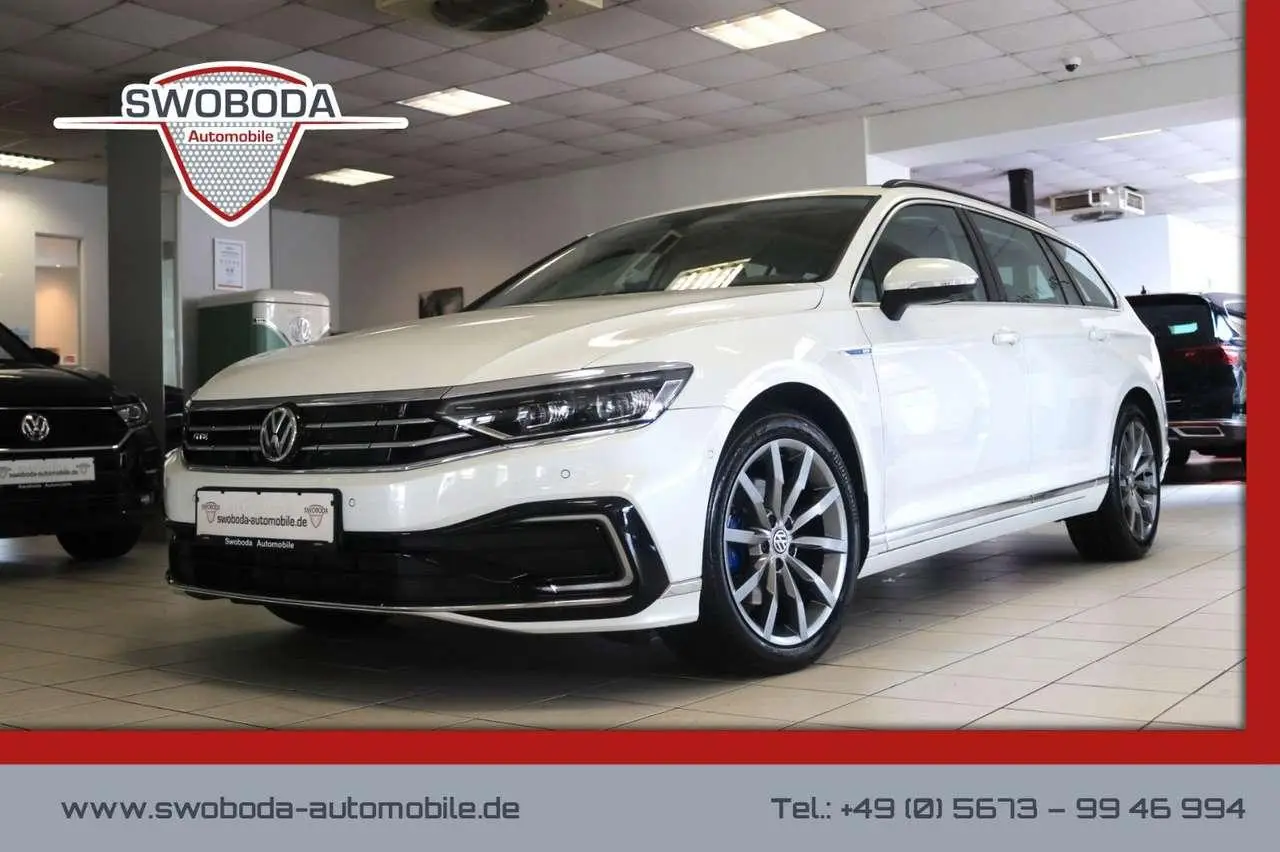 Photo 1 : Volkswagen Passat 2020 Hybride