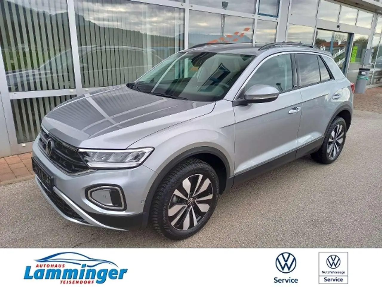 Photo 1 : Volkswagen T-roc 2023 Essence