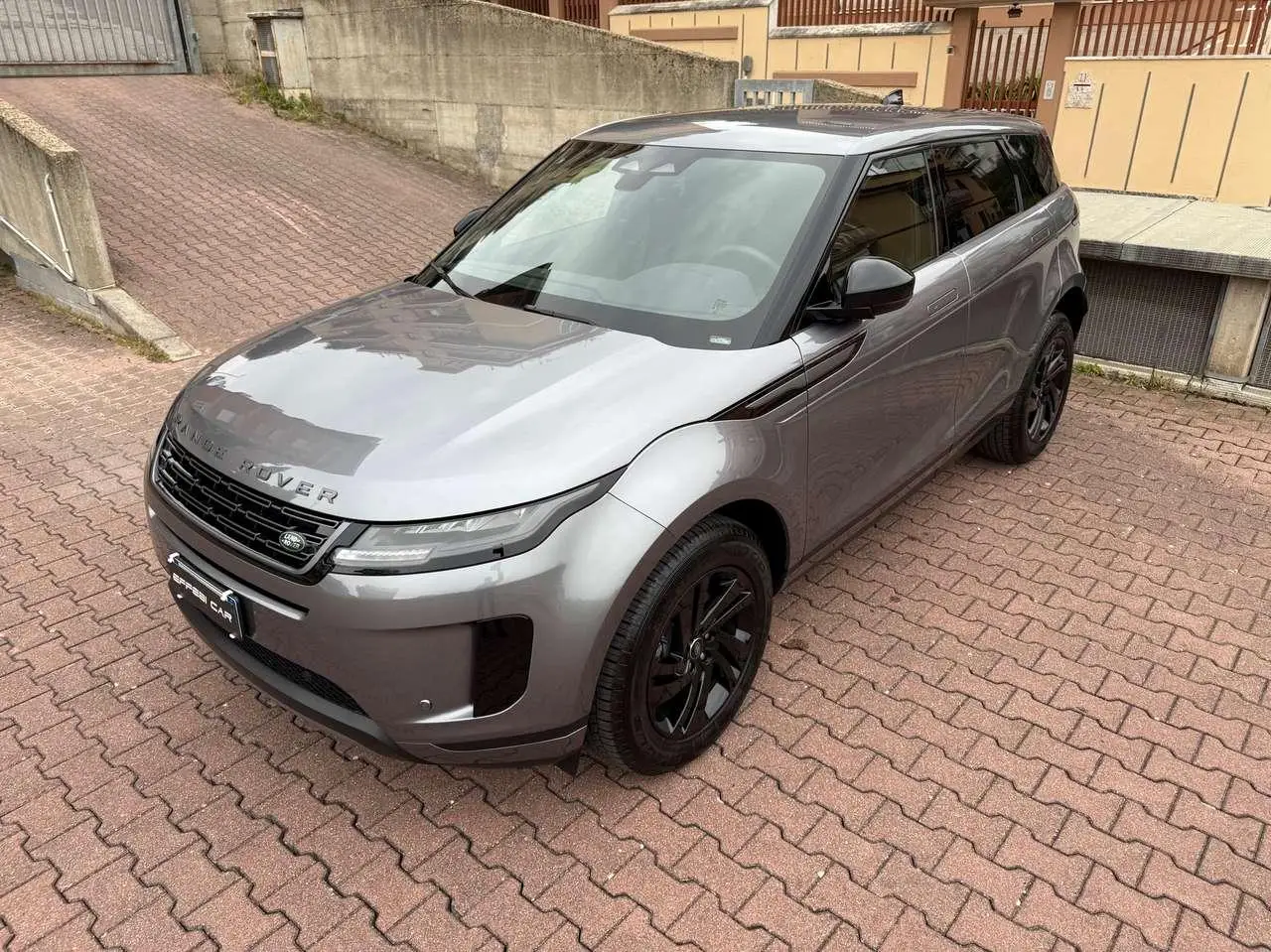 Photo 1 : Land Rover Range Rover Evoque 2024 Hybride