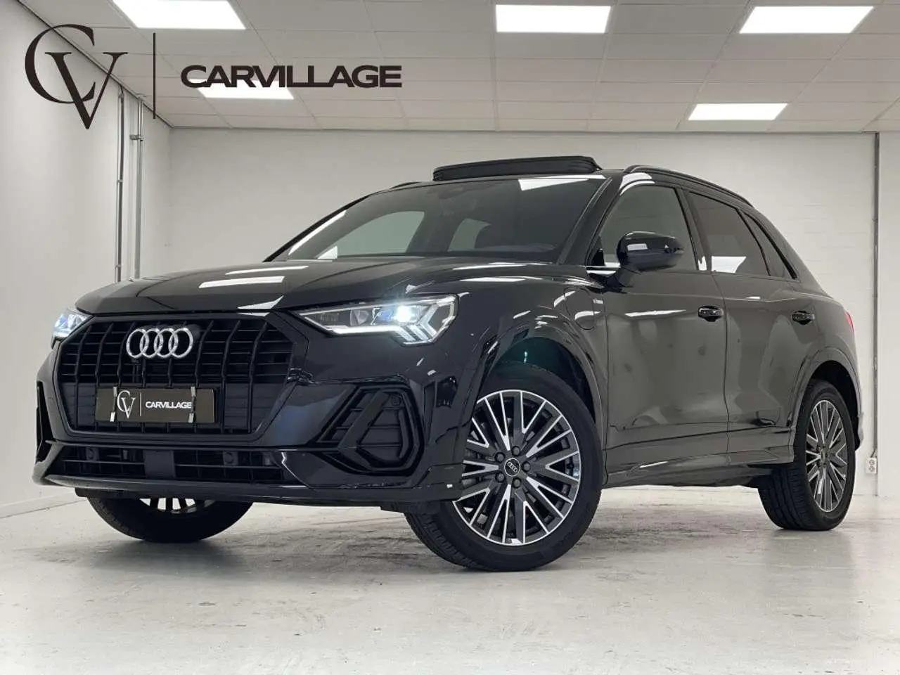 Photo 1 : Audi Q3 2023 Hybride