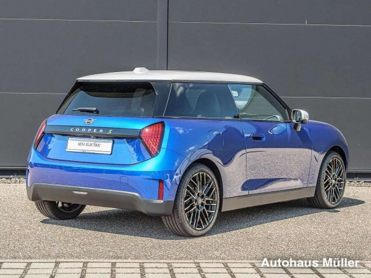 Photo 1 : Mini Cooper 2024 Electric