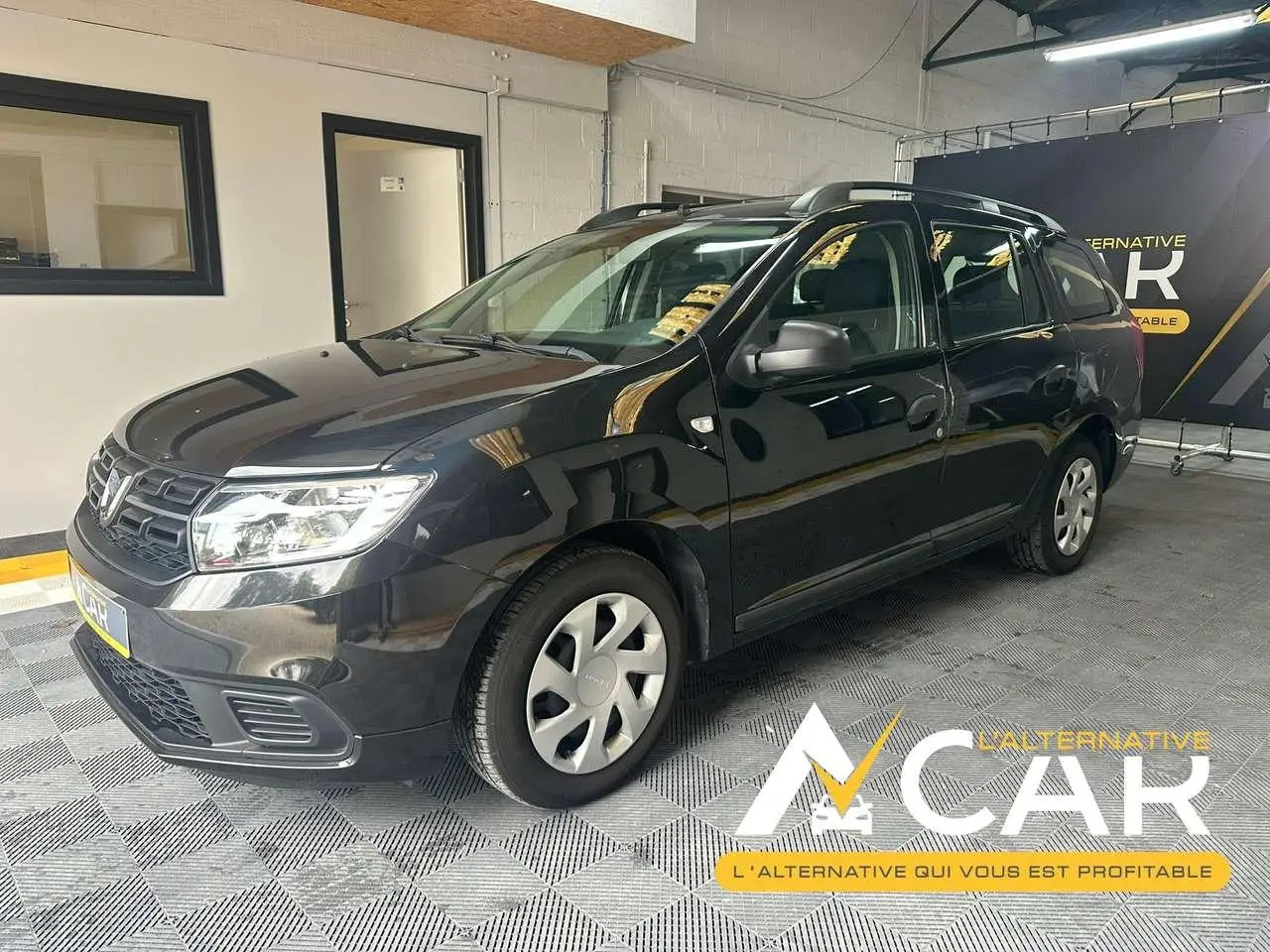 Photo 1 : Dacia Logan 2020 Essence