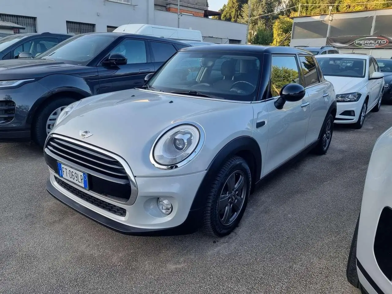 Photo 1 : Mini Cooper 2018 Diesel