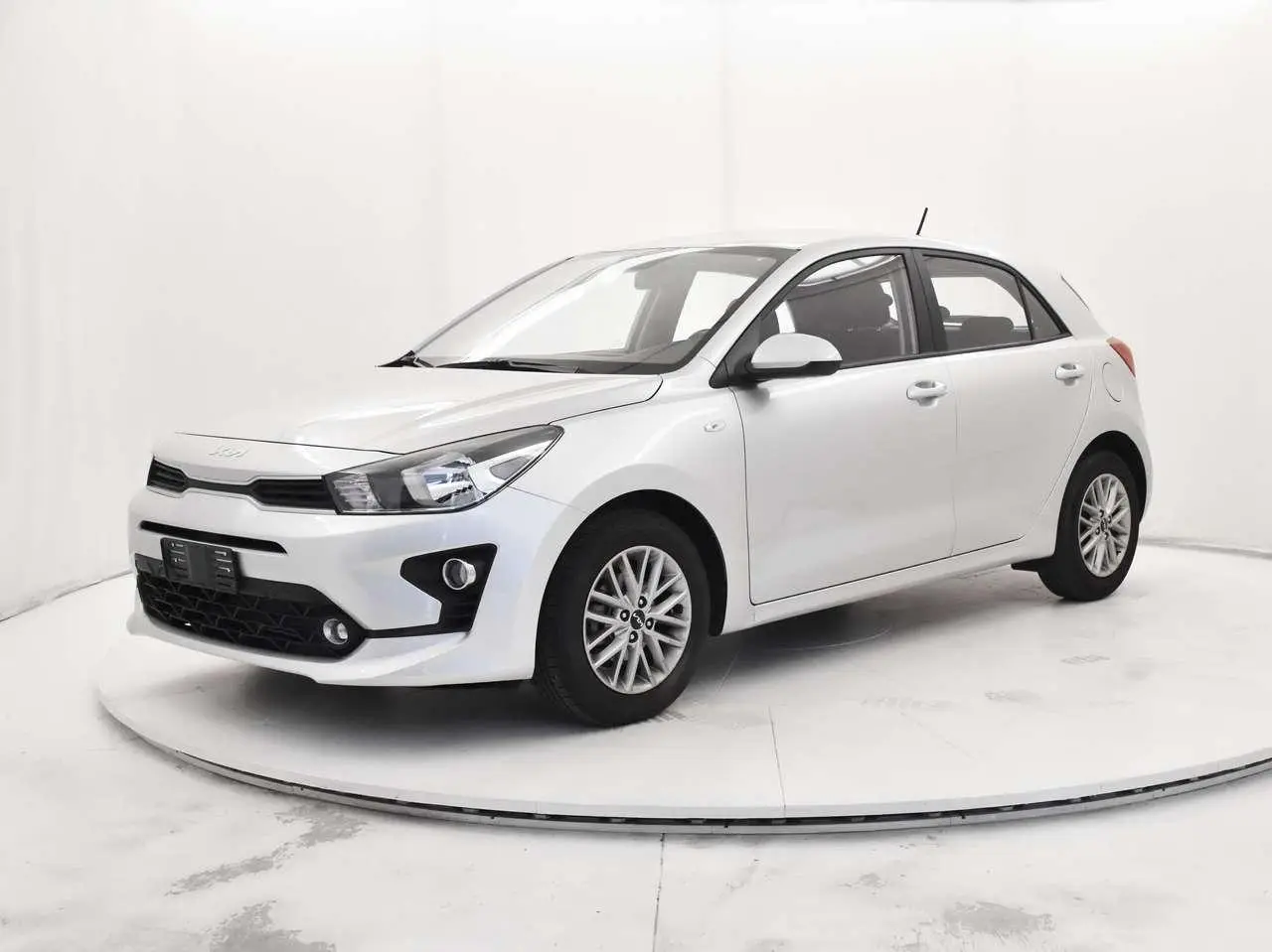 Photo 1 : Kia Rio 2023 Essence