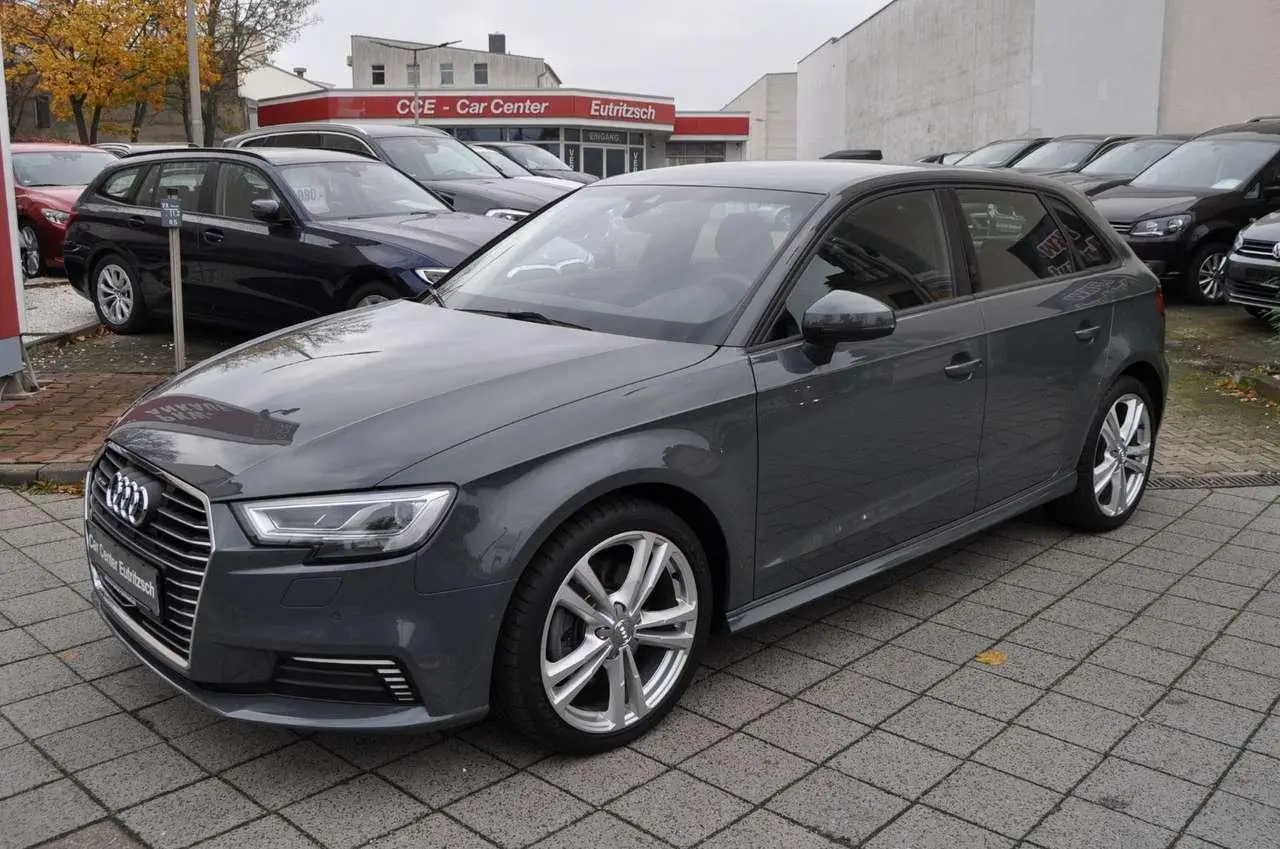 Photo 1 : Audi A3 2020 Hybrid