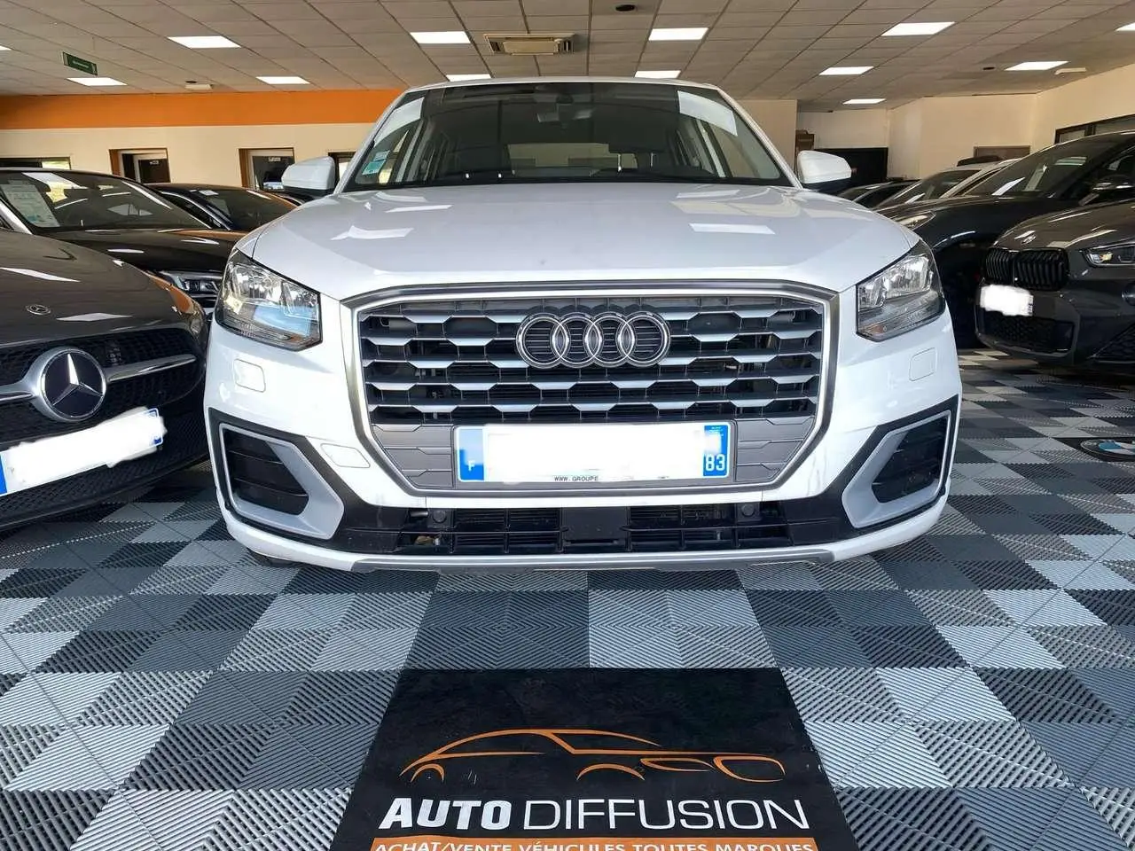 Photo 1 : Audi Q2 2017 Diesel