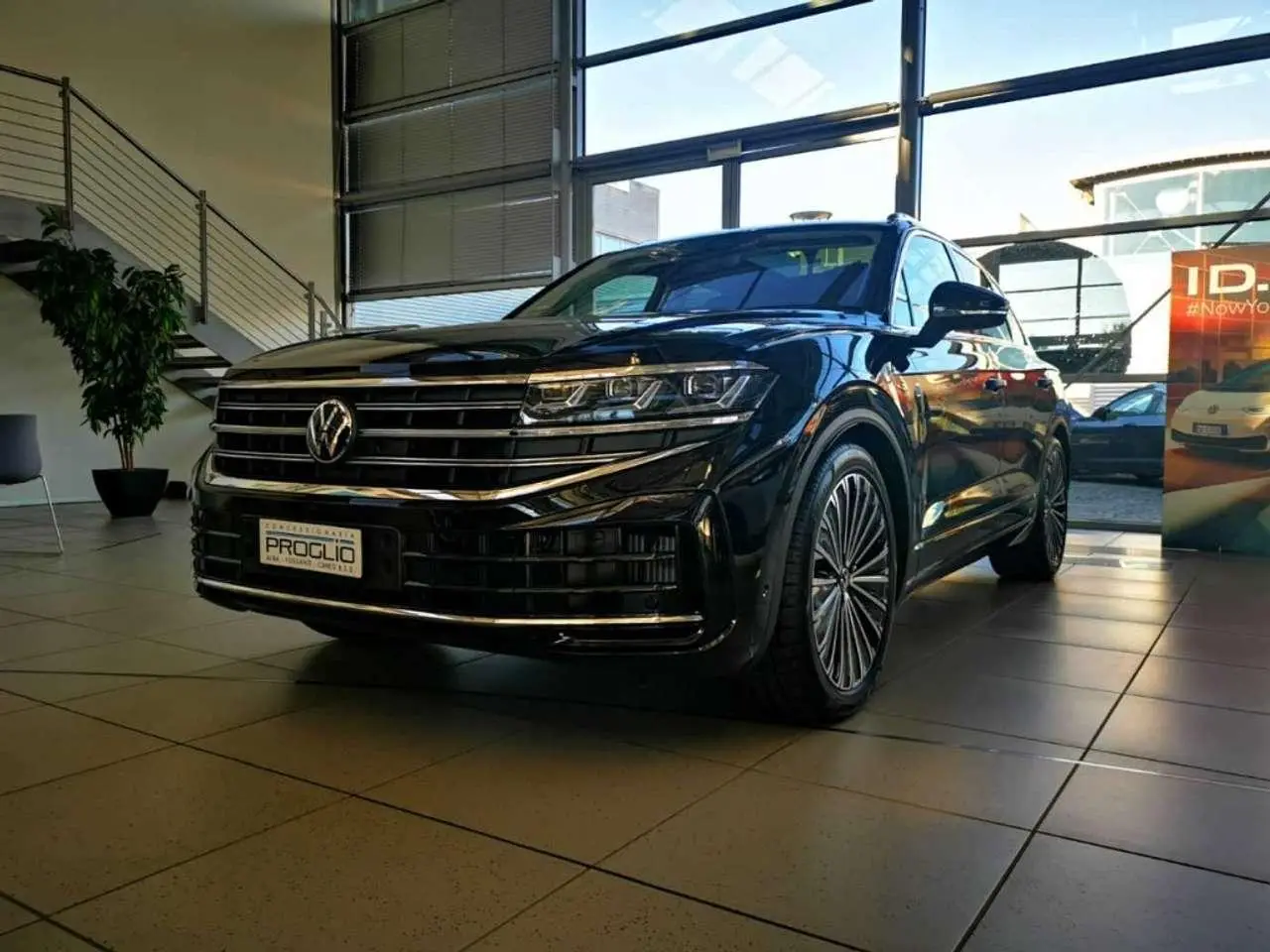 Photo 1 : Volkswagen Touareg 2023 Hybrid