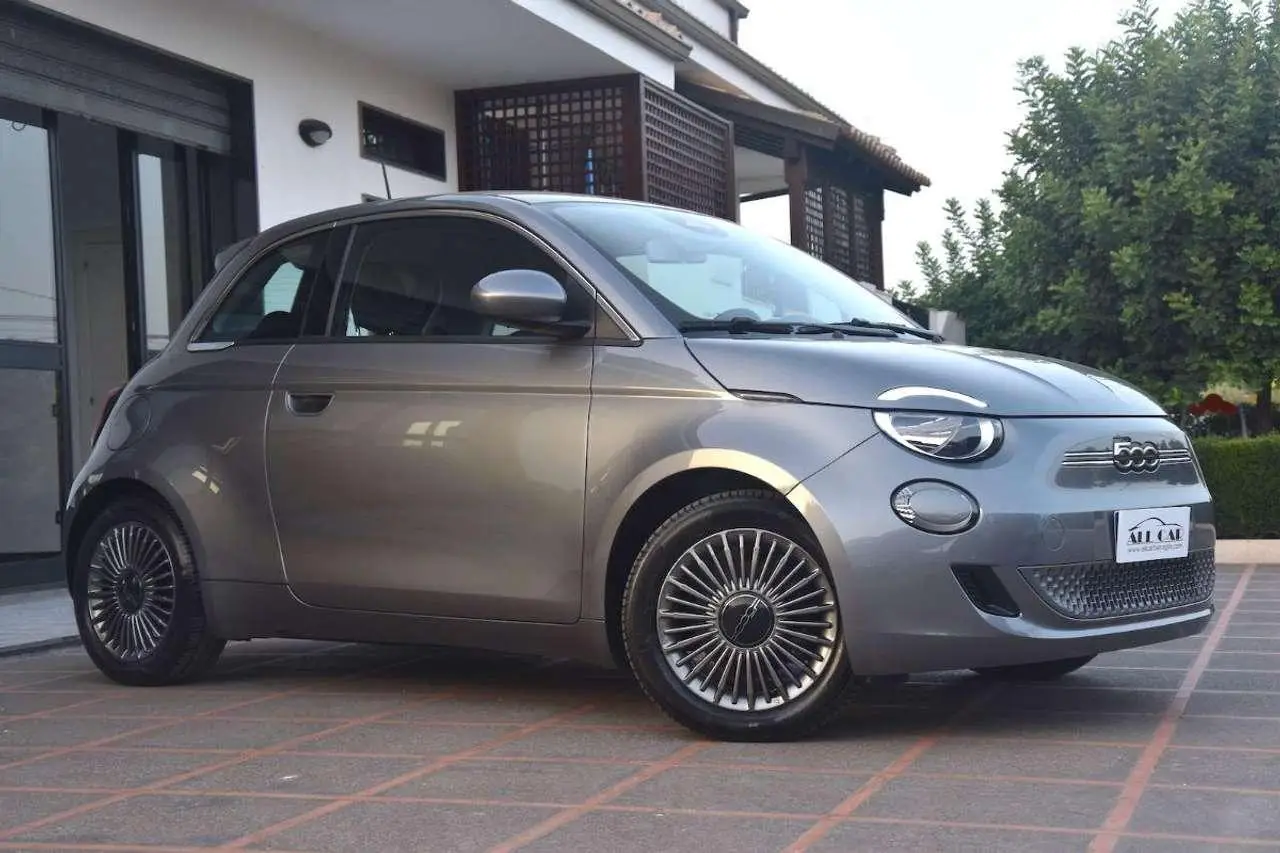 Photo 1 : Fiat 500 2020 Electric