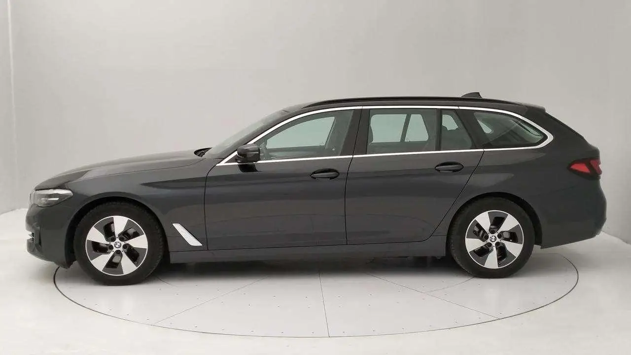 Photo 1 : Bmw Serie 5 2021 Hybrid