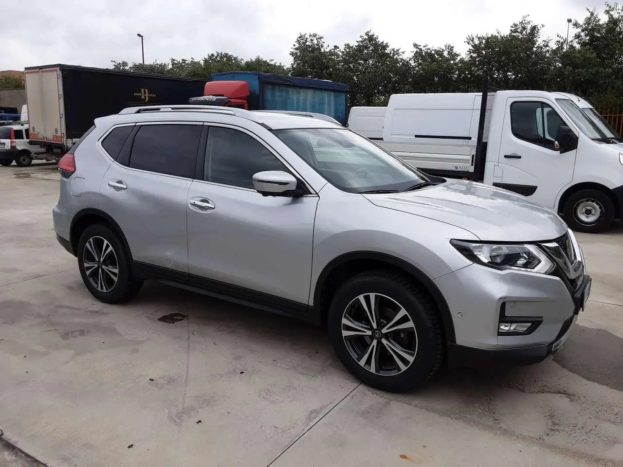 Photo 1 : Nissan X-trail 2018 Diesel