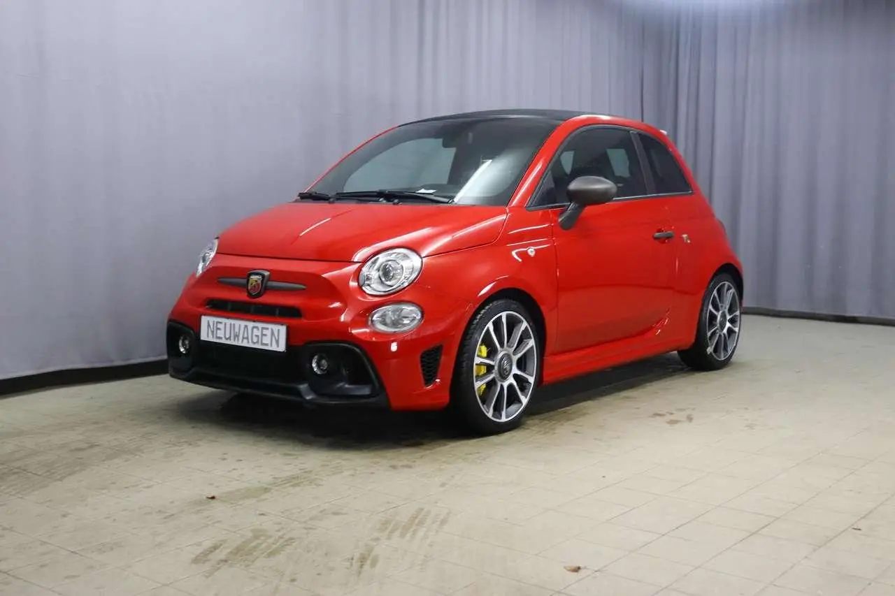 Photo 1 : Abarth 695 2024 Essence