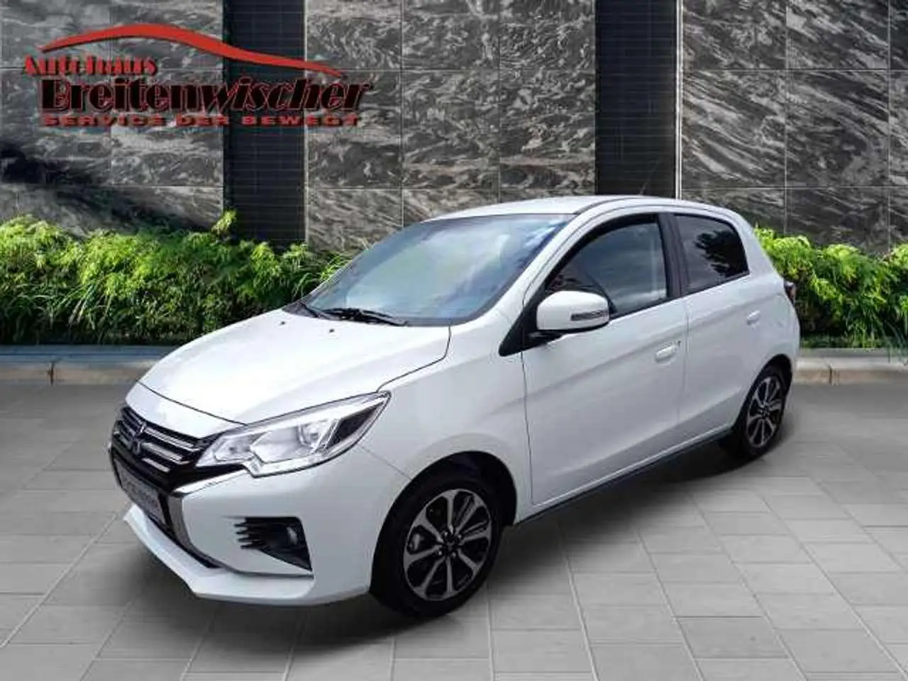 Photo 1 : Mitsubishi Space Star 2024 Essence