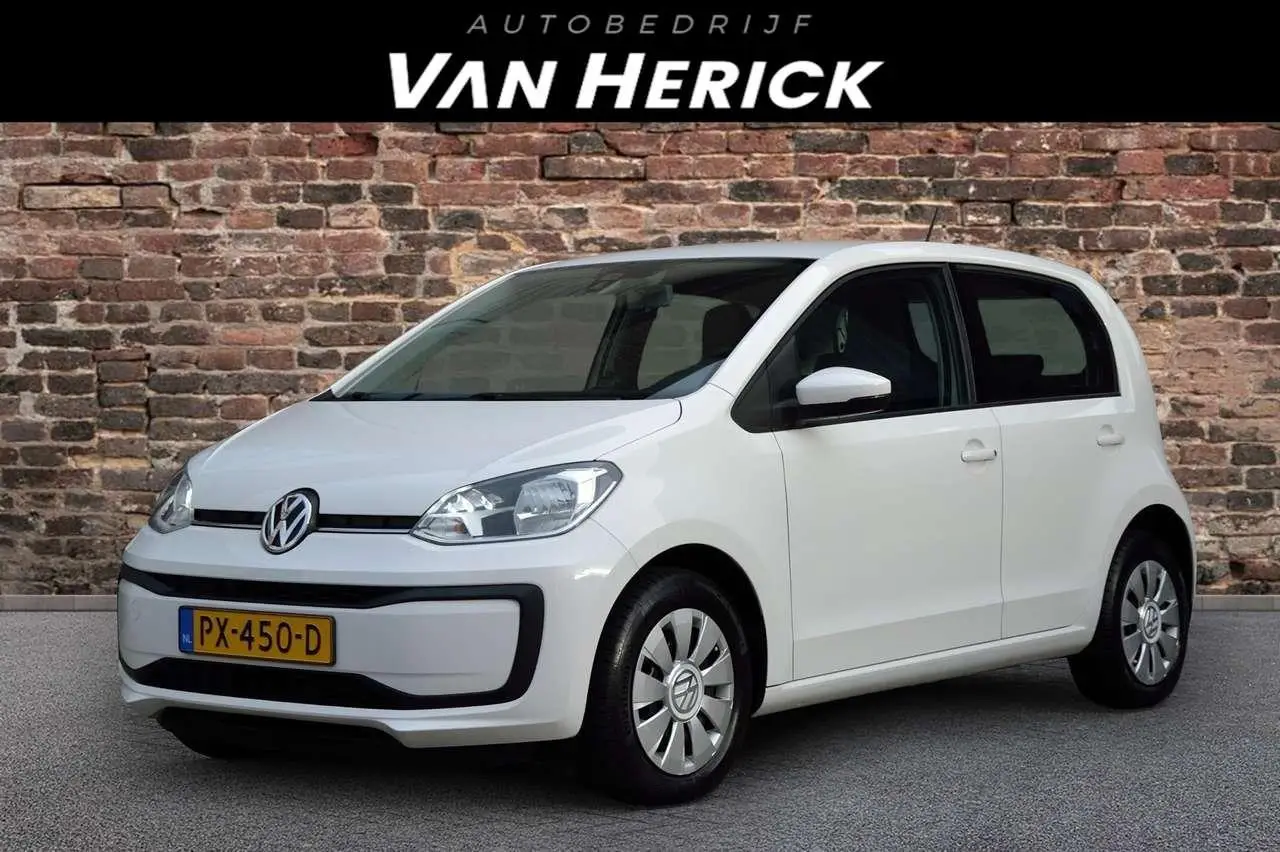 Photo 1 : Volkswagen Up! 2017 Petrol