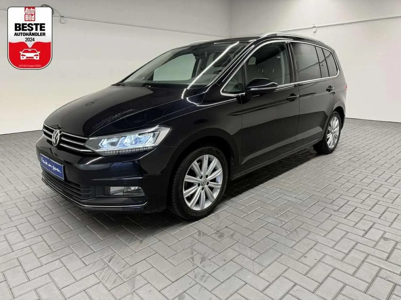 Photo 1 : Volkswagen Touran 2016 Essence