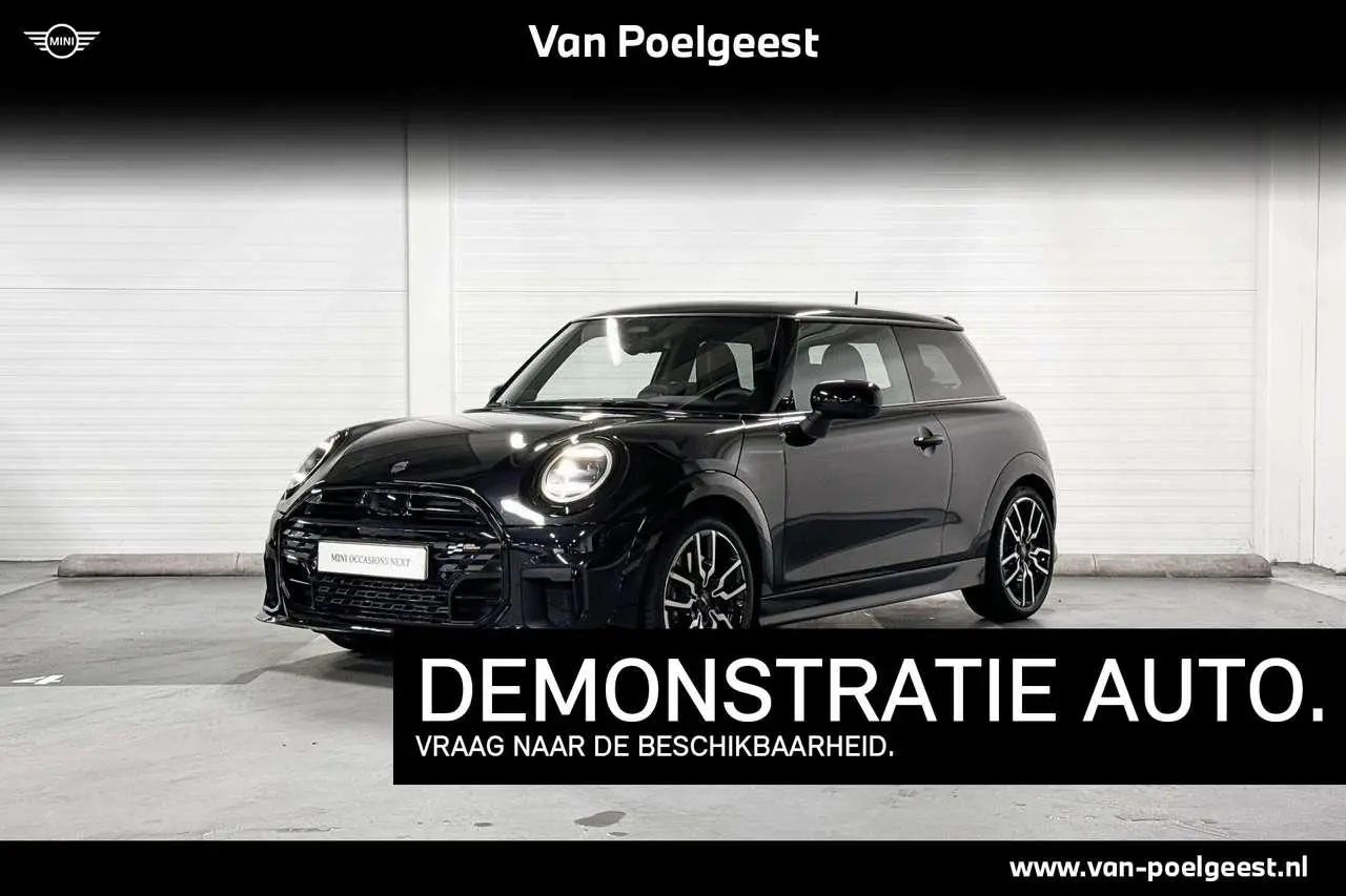 Photo 1 : Mini Cooper 2024 Essence