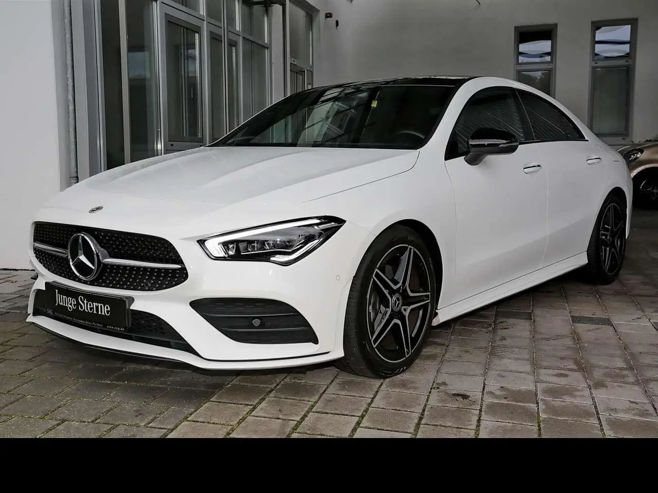 Photo 1 : Mercedes-benz Classe Cla 2023 Essence