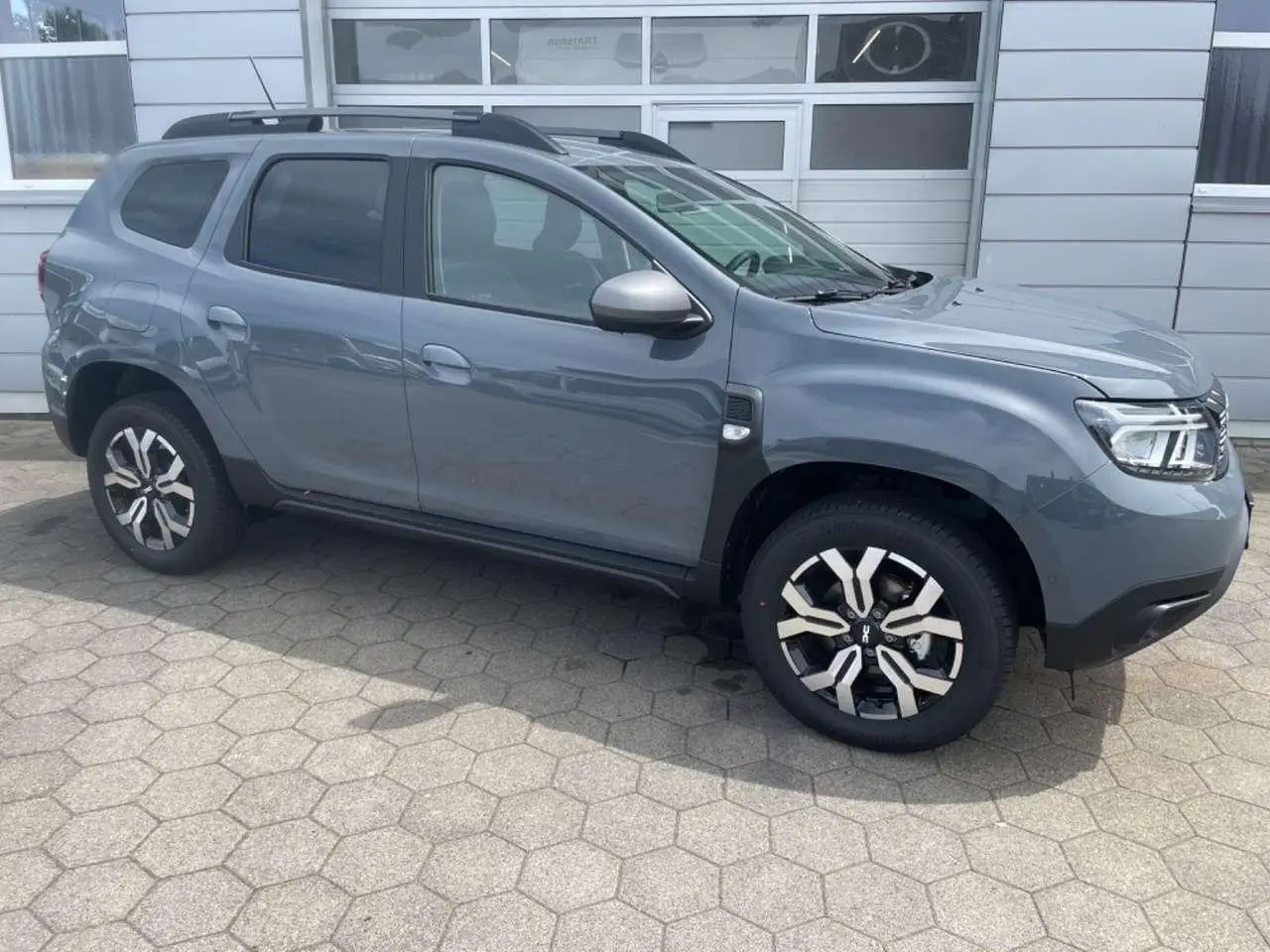 Photo 1 : Dacia Duster 2024 Essence